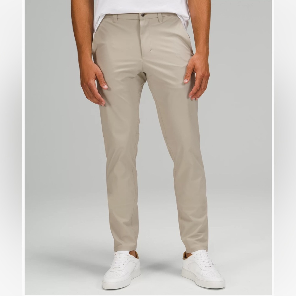 NWOT Men’s Lululemon Lightweight Chinos 30” Commission Pant Khaki / Silverstone